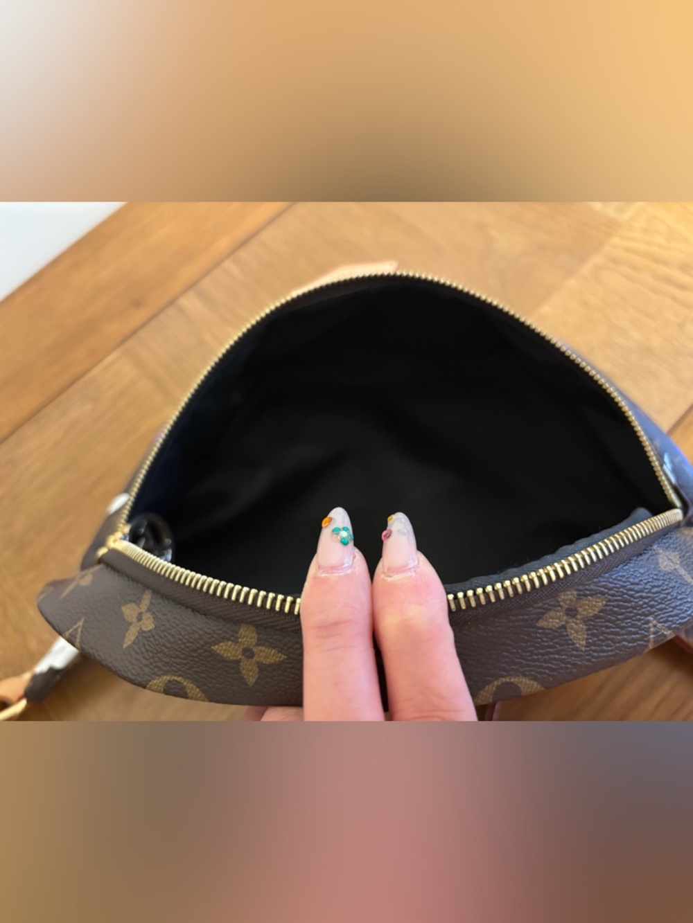 Louis Vuitton LOL League of Legends Monogram Bumbag Limited Edition Blue White - Picture 16 of 16